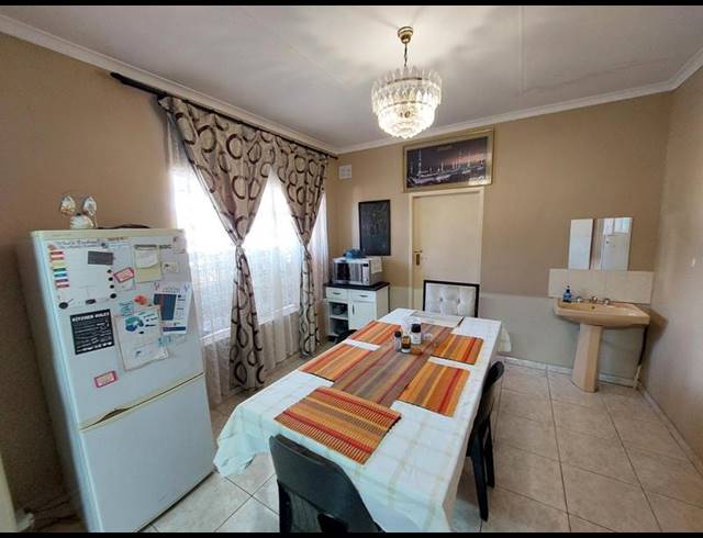 4 BEDROOM HOUSE FOR SALE IN LAUDIUM